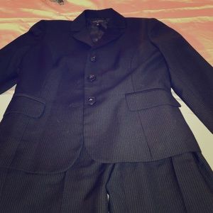 Nine west suit size 4. Pin stripped. Like new